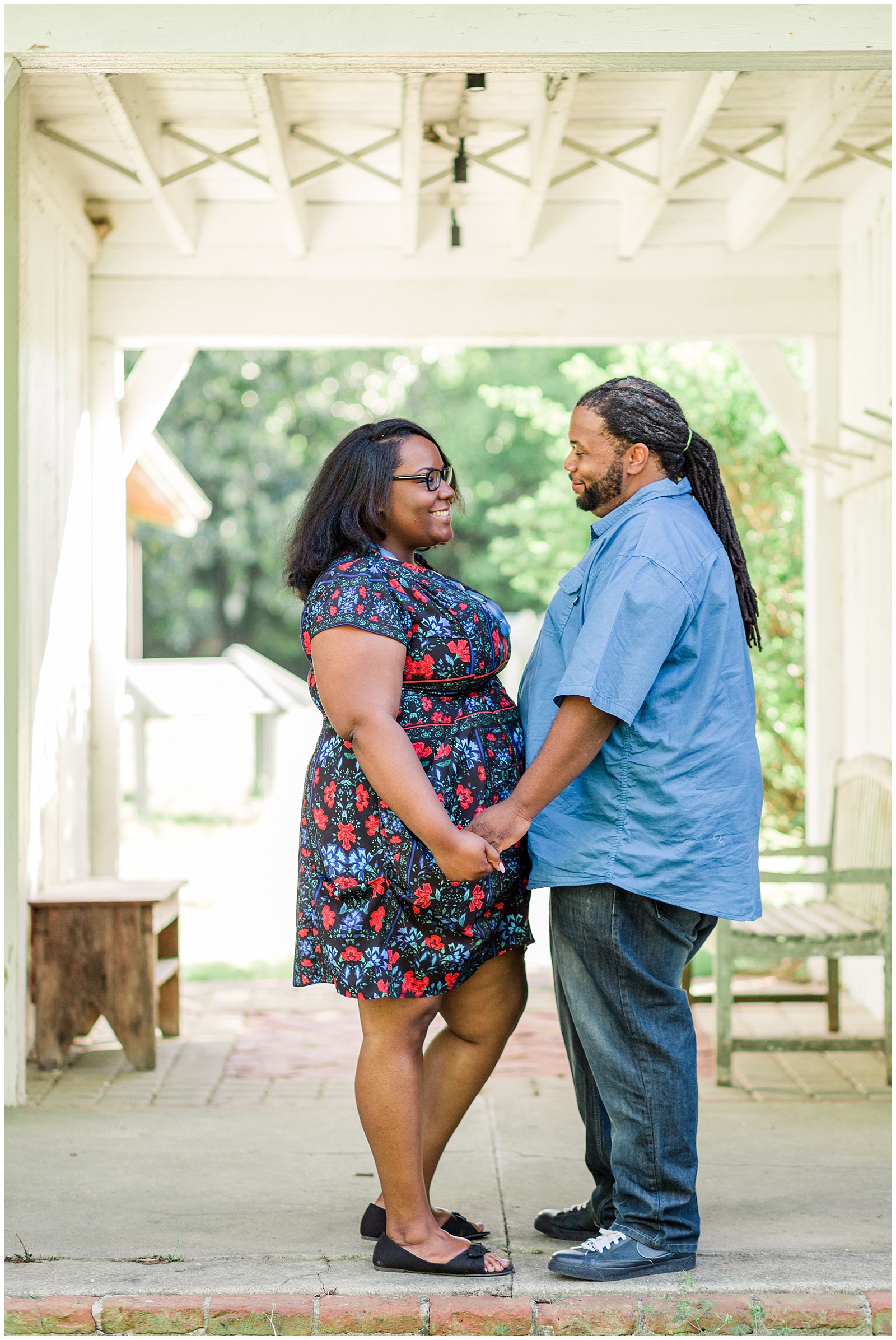 monica leonard historic yorktown engagement session