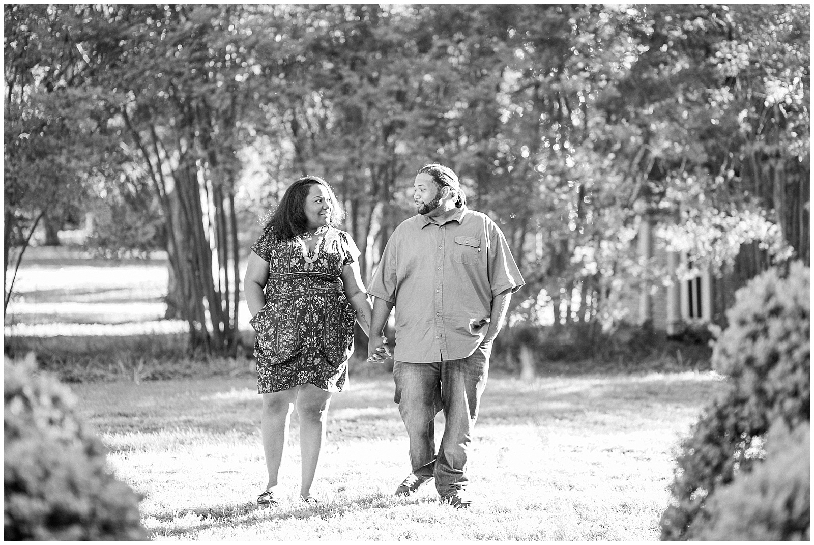 monica leonard historic yorktown engagement session