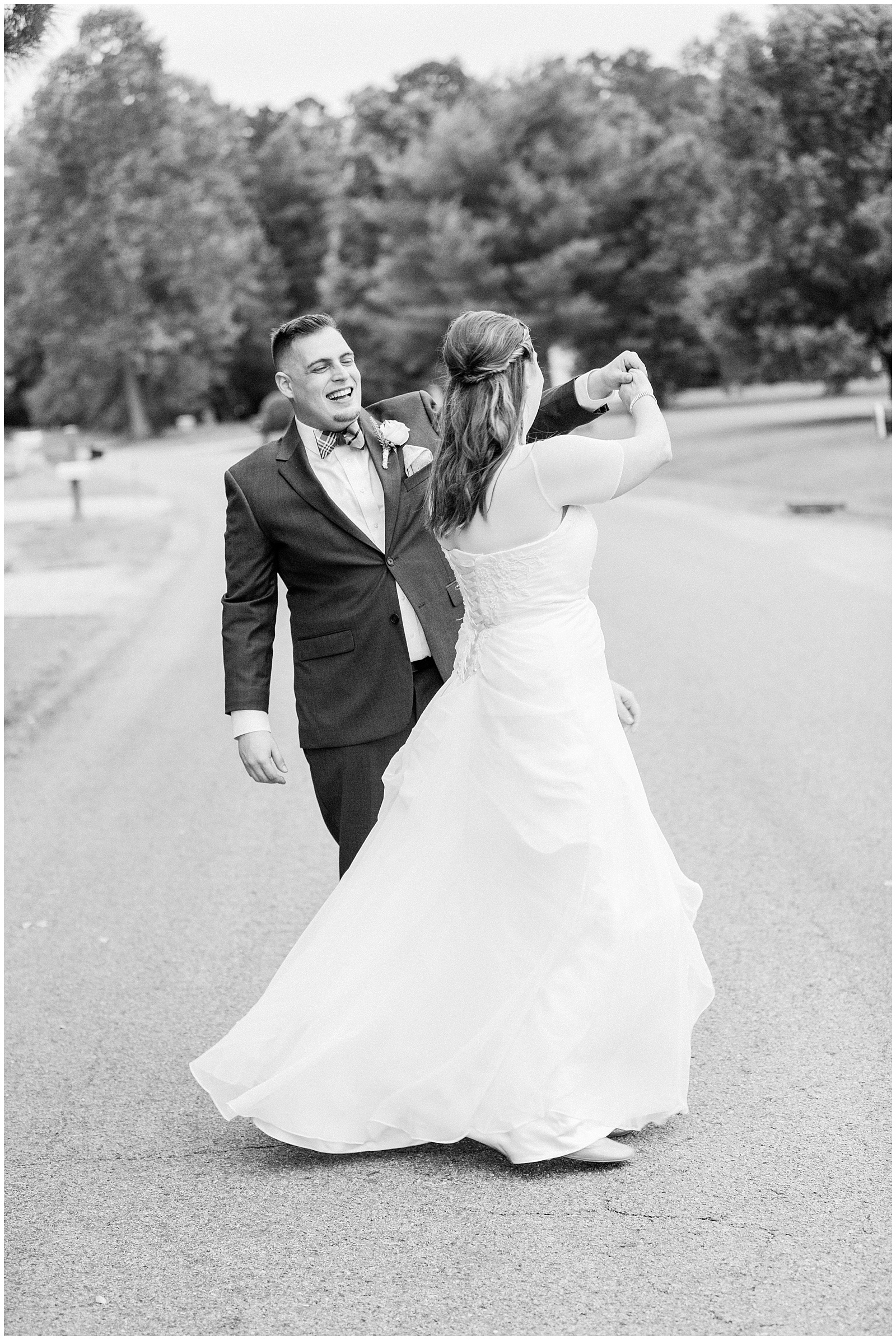 beautiful backyard wedding smithfield va