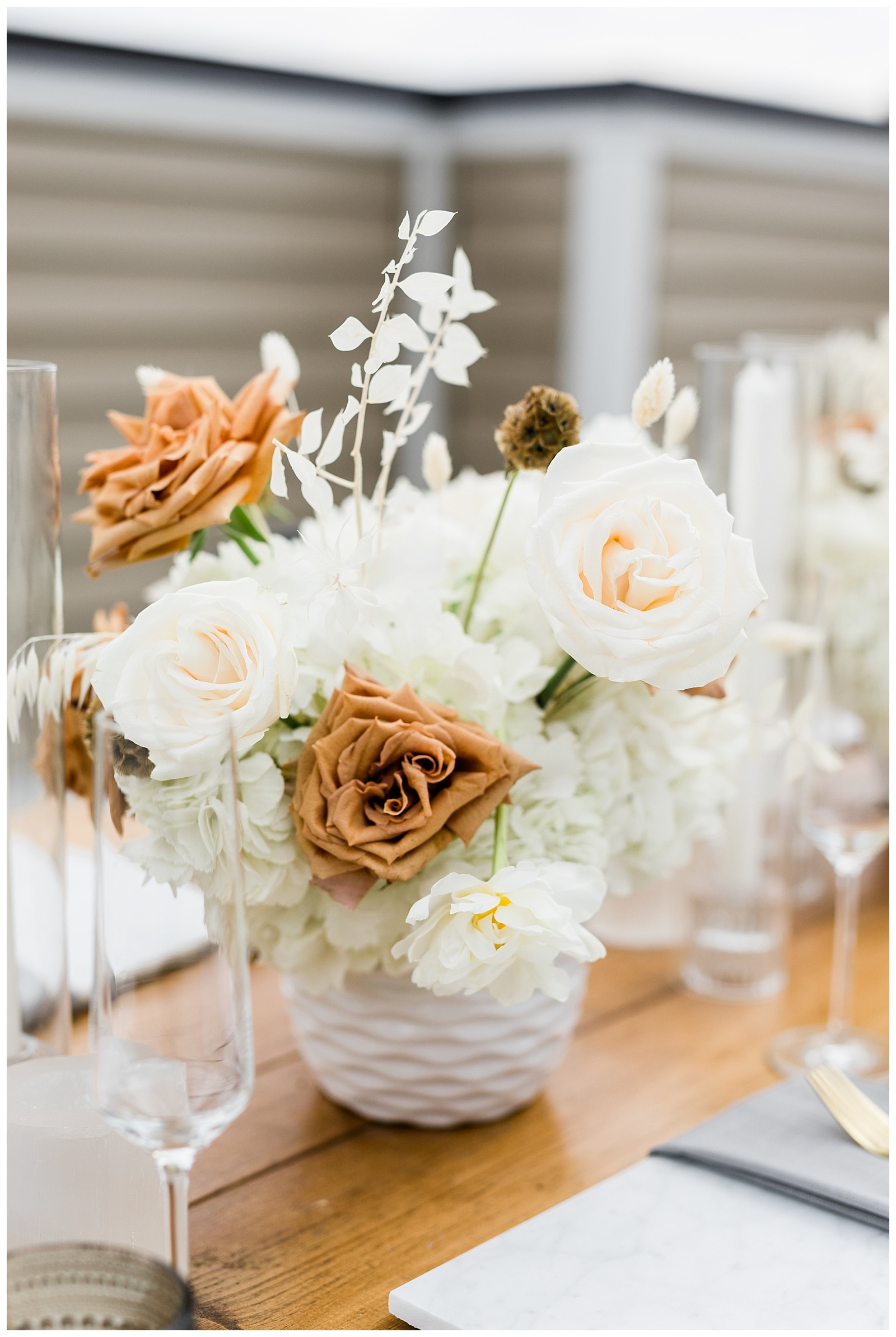 5 reasons to hire a wedding planner Michael and Jasmine Photography